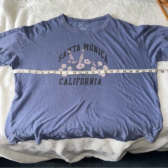 American Eagle Santa Monica Blue Graphic Tee M Floral Cropped Oversized Casual - Picture 5 of 8